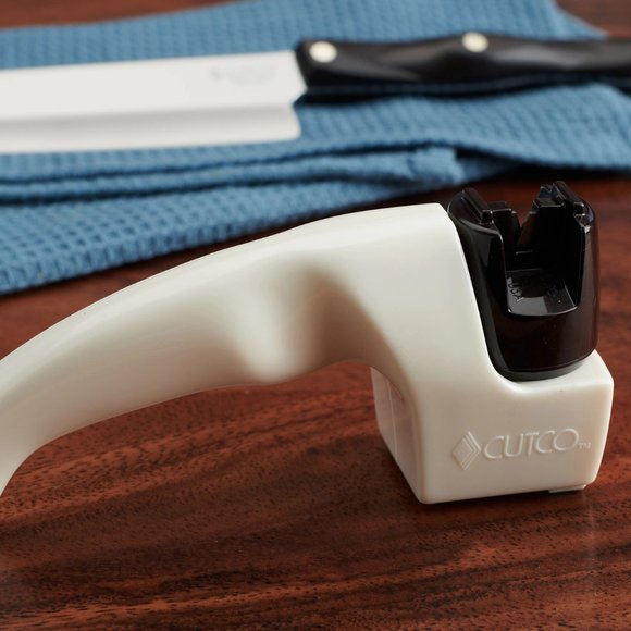 (LIKE NEW) CUTCO Sharpener for straight-edge knife maintenance - Picture 1 of 3